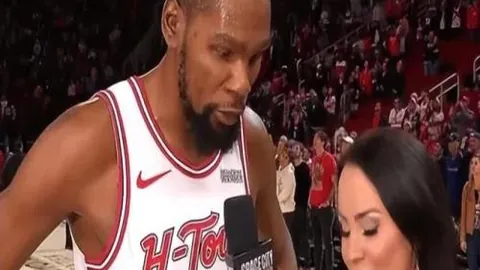 汪小菲接送孩子现转机，一行为获台媒赞誉，小玥儿话语触动人心